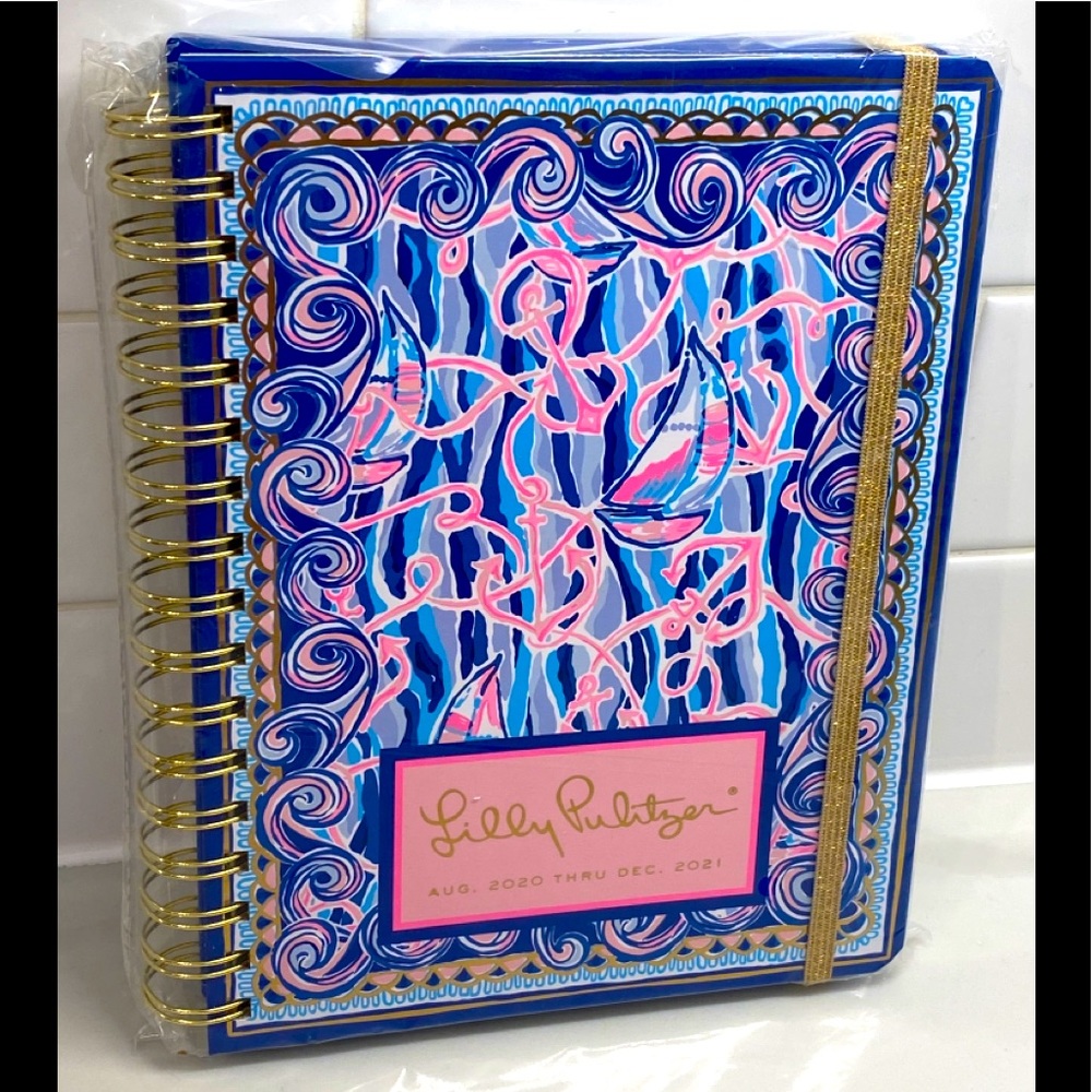LILLY PULITZER PLANNER NEW - Picture 3 of 12
